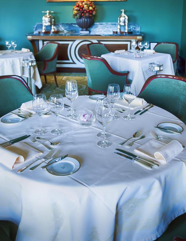 Some luxury bed and breakfast inns have dining rooms that are open to the public.