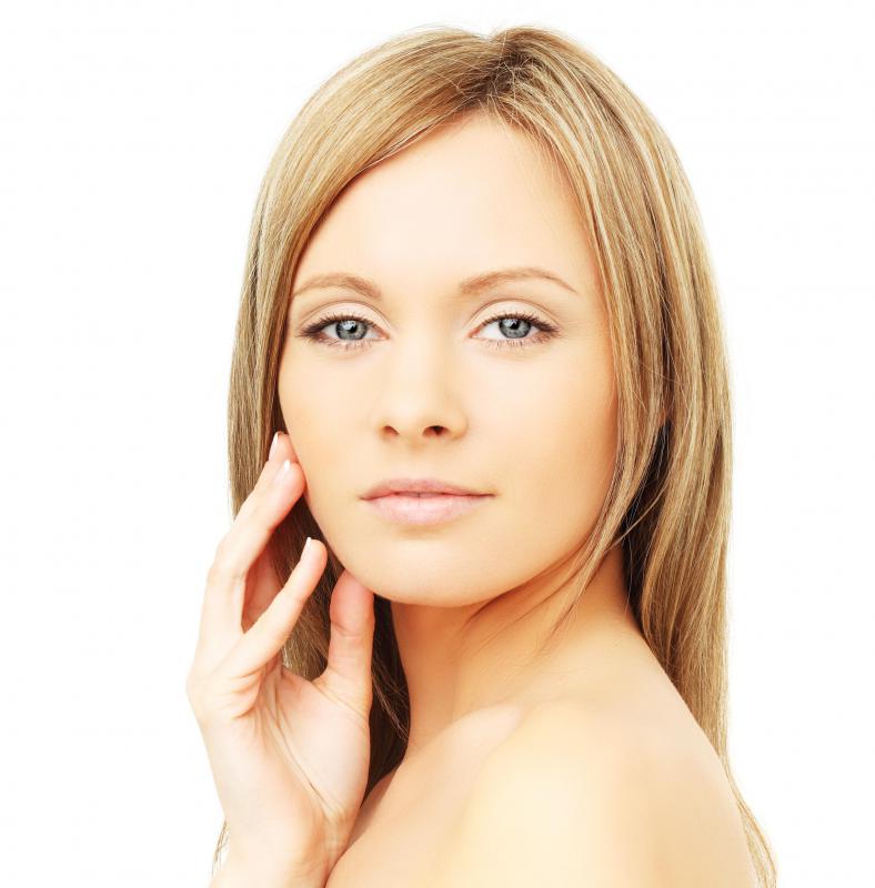 Mattifying moisturizer may be used to prevent the appearance of oil on the face.