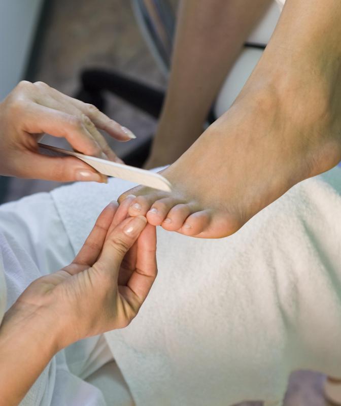 A nail file may help treat toenail thickness.