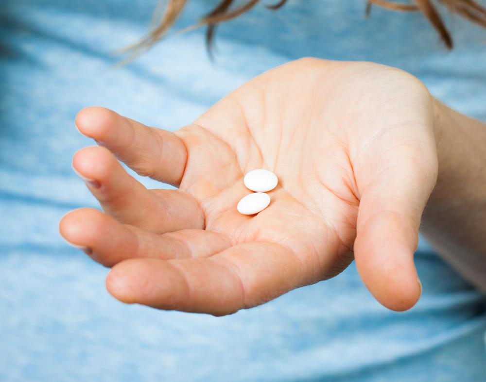 Oral pain medication may be helpful in relieving genitofemoral nerve pain.