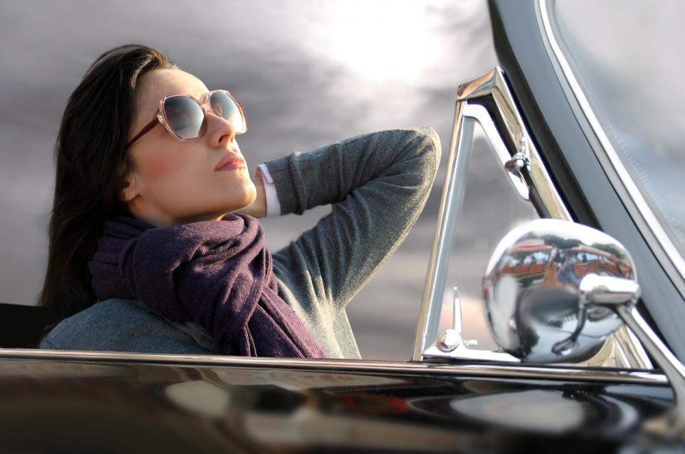 Someone who assumes that their financial status makes them better than others may be considered a snob.