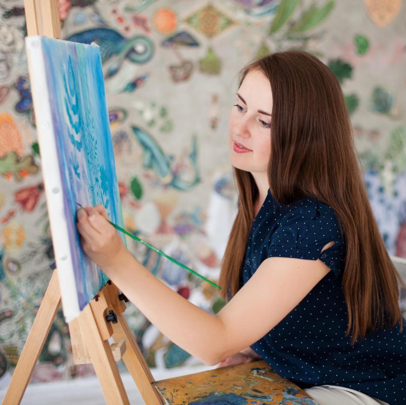 Demonstrating different techniques is a popular teaching method for art teachers.