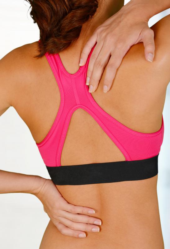 Symptoms of a spinal hemangioma may include back pain or tingling.