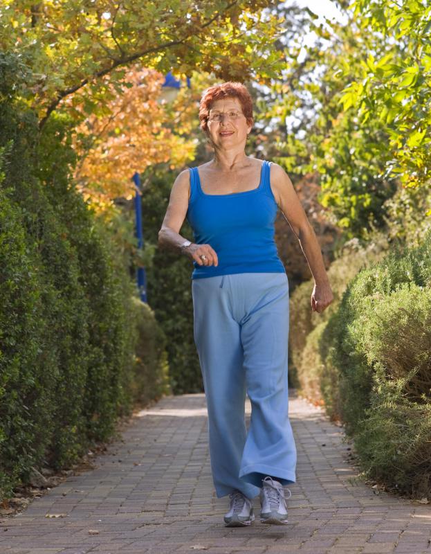 Fitness walking is recommended for the elderly.