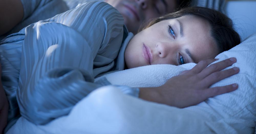 Low progesterone levels may cause insomnia.