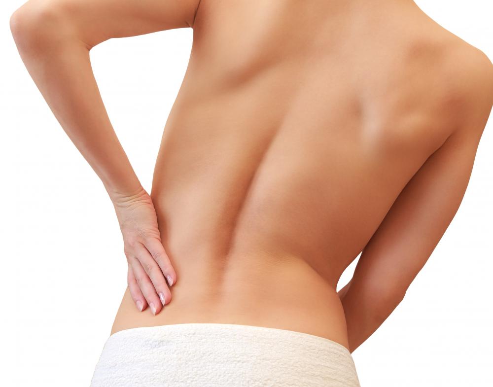 Symptoms of distal colitis may include pain on the left side of a person's body.