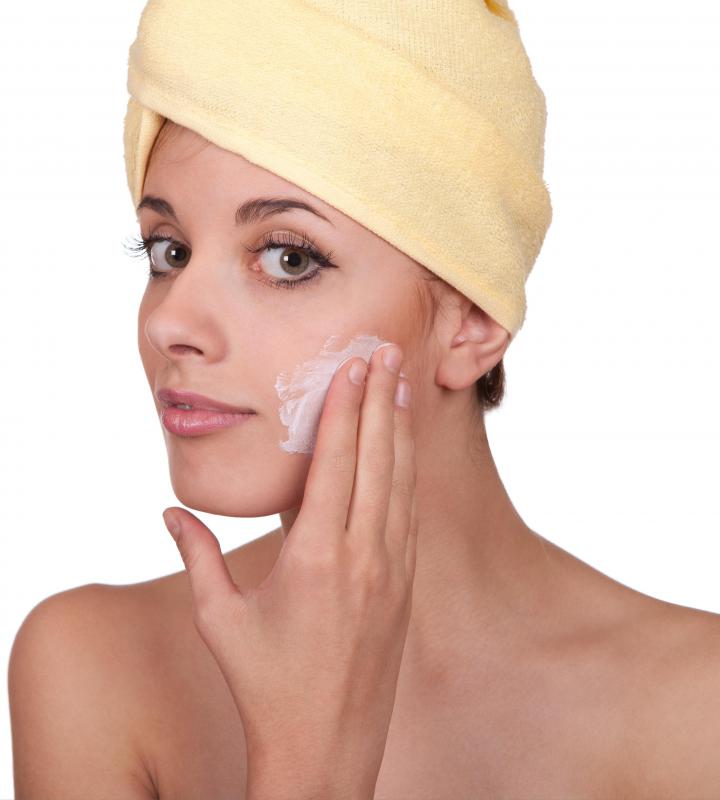 What Is Face Serum with Pictures 