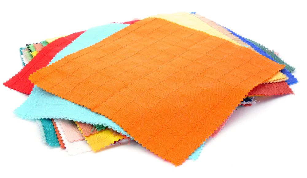 附加布片可能用来添加装饰触摸